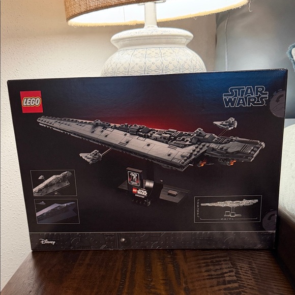 LEGO Star Wars Executor Super Star Destroyer 75356 - Picture 6 of 10